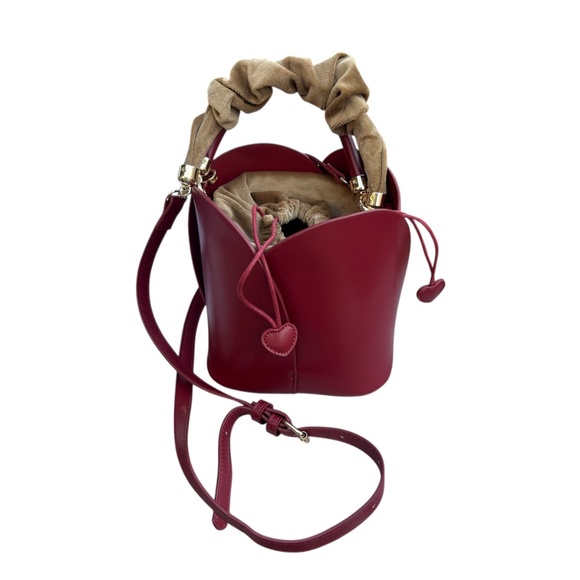 Verano Hill Willow Bucket Handbag Red NWOT - Picture 4 of 7